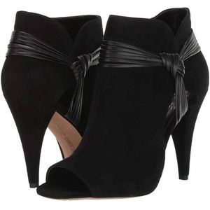 ๐ NEW Vince Camuto Annavay Suede Leather Bootie